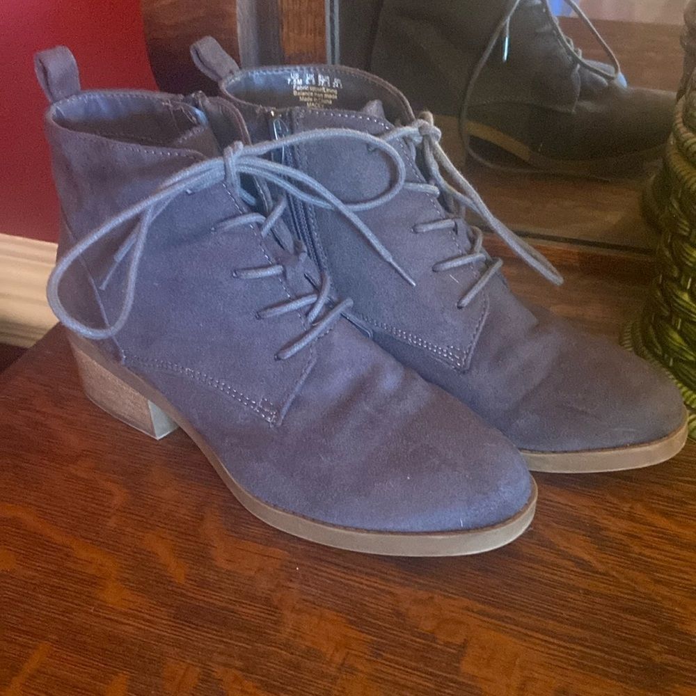 Carlos Santana gray suede boots by Macy’s 7 1/2, very comfortable